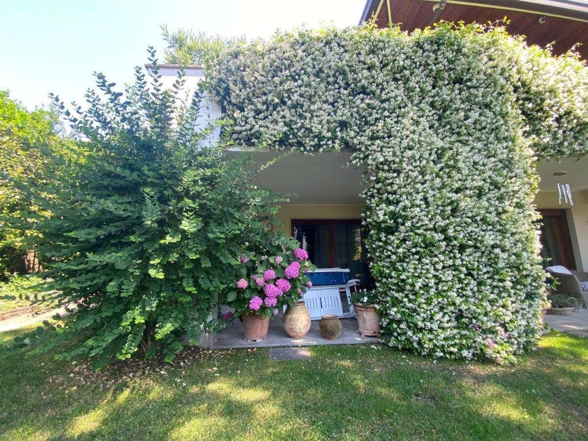 Maison Montello Βαρέζε Εξωτερικό φωτογραφία